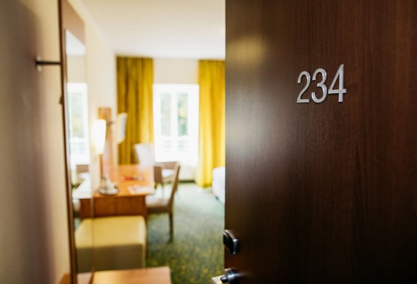 Номер Стандарт, Kulturhotel Fürst Pückler Park