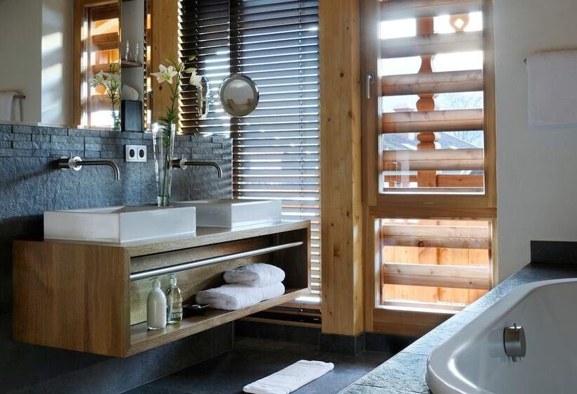 Люкс Deluxe 2 Спальни, Parkhotel Egerner Höfe