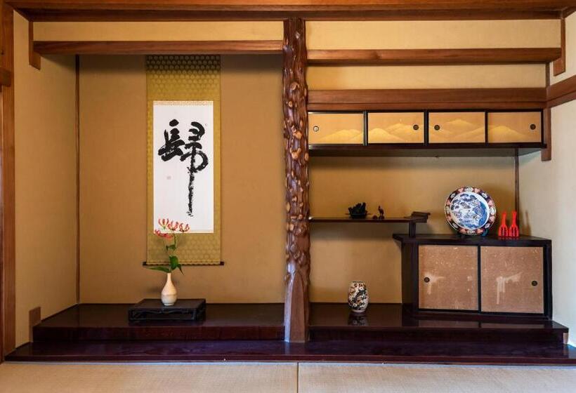 اتاق استاندارد چهار تخته, Hostel 東風ノ家（kochi No Ya）