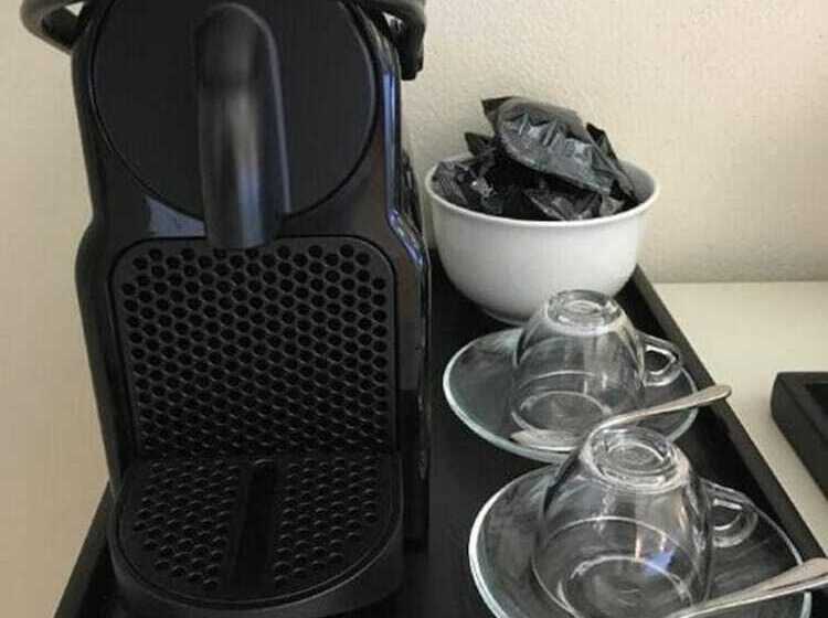 スタンダードルーム, La Pietra Del Cabreo