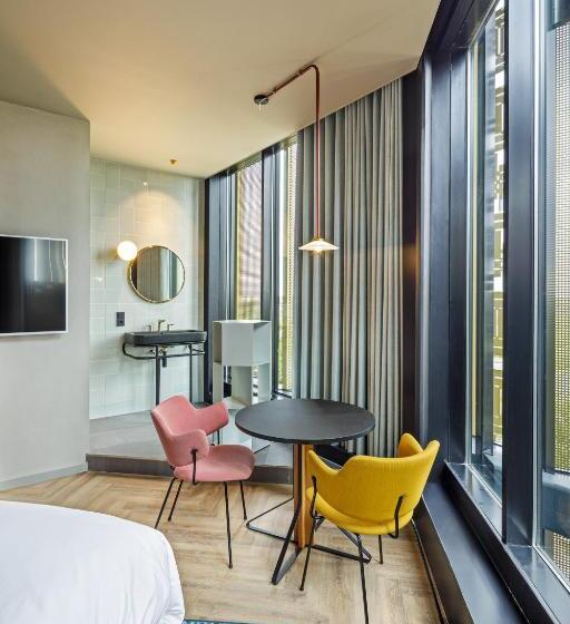 Номер Deluxe, The Florian Amsterdam Airport
