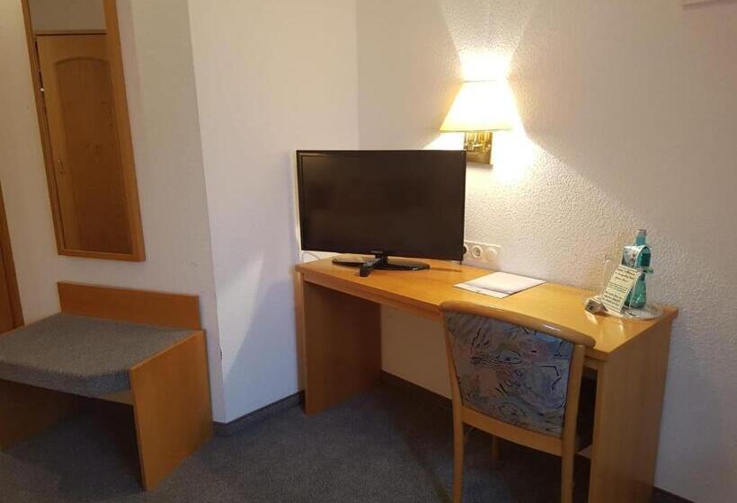 Номер Стандарт, Landgasthof Hotel Grüner Baum