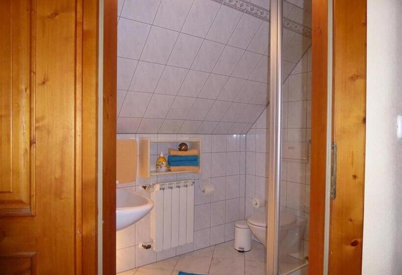 Номер Стандарт, Pension Rosengärtchen