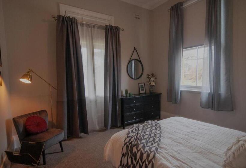 Номер Стандарт с Балконом, The Royal Mail Hotel Braidwood