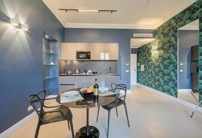 Escritório Estándar, Seven Suites Apartments   Myplacesanremo