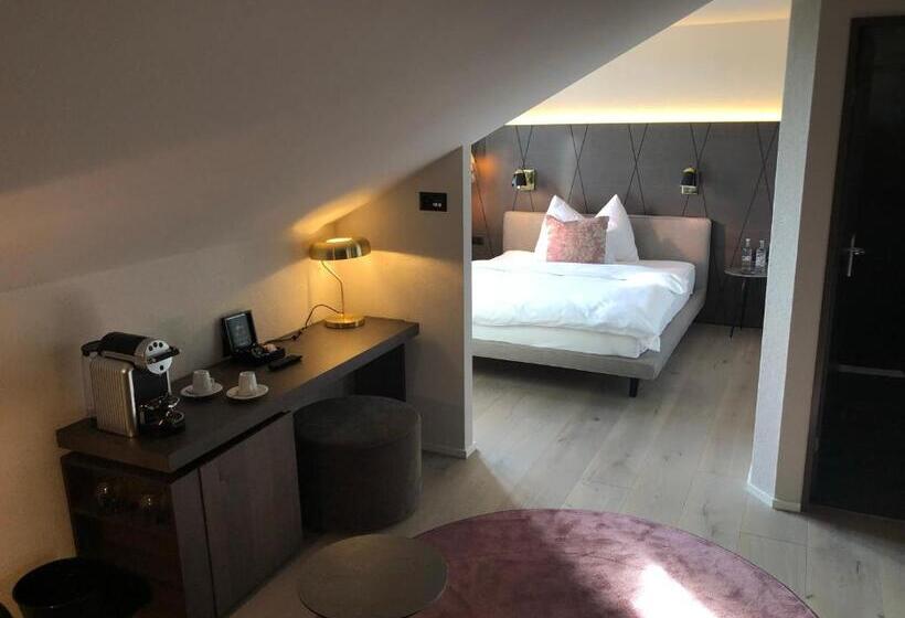 سوییت جونیور, Boutique Hotel Sonne Seuzach