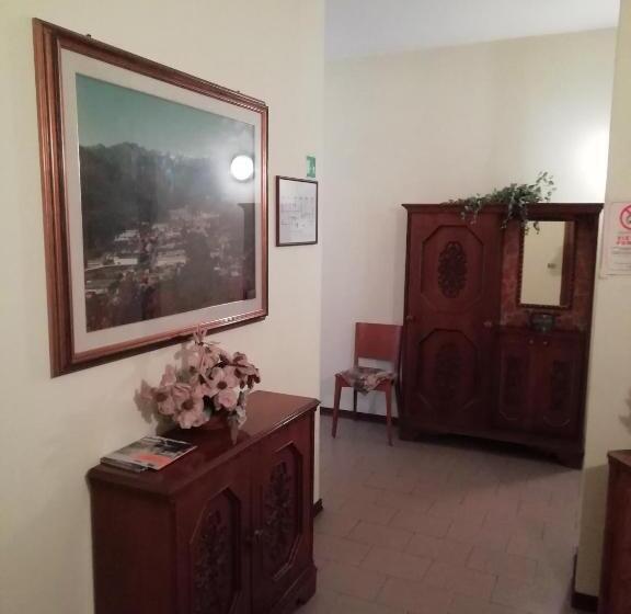 Номер Стандарт, Bar Nuovo Mondo