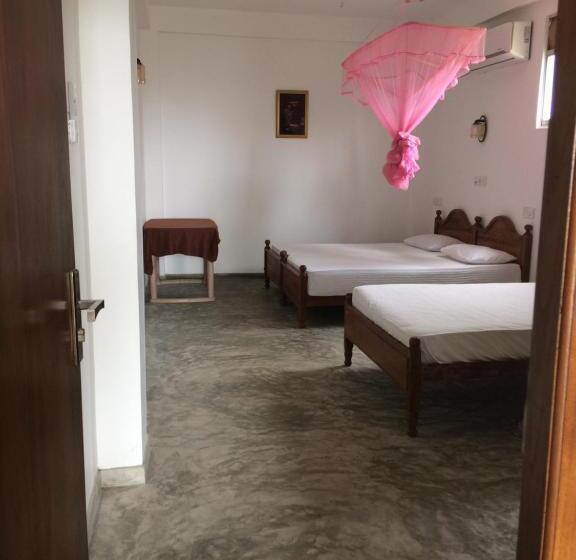 Семейный Номер, Blue Corals Beach Bungalow