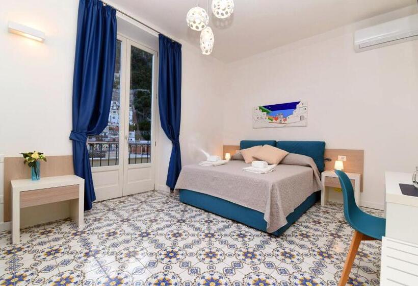 اتاق لوکس چهار تخته, Antica Residenza Amalfitana