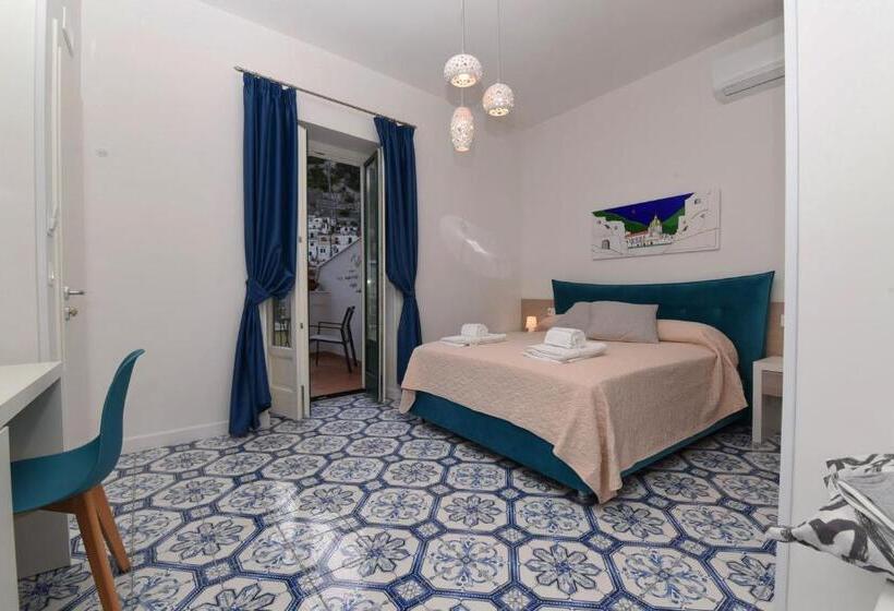 اتاق لوکس چهار تخته, Antica Residenza Amalfitana