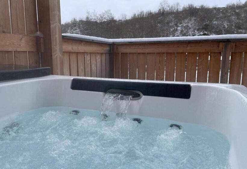 Люкс Повышенной Комфортности, Le Volcan Des Sens, Chambres D Hotes De Luxe Et Spa