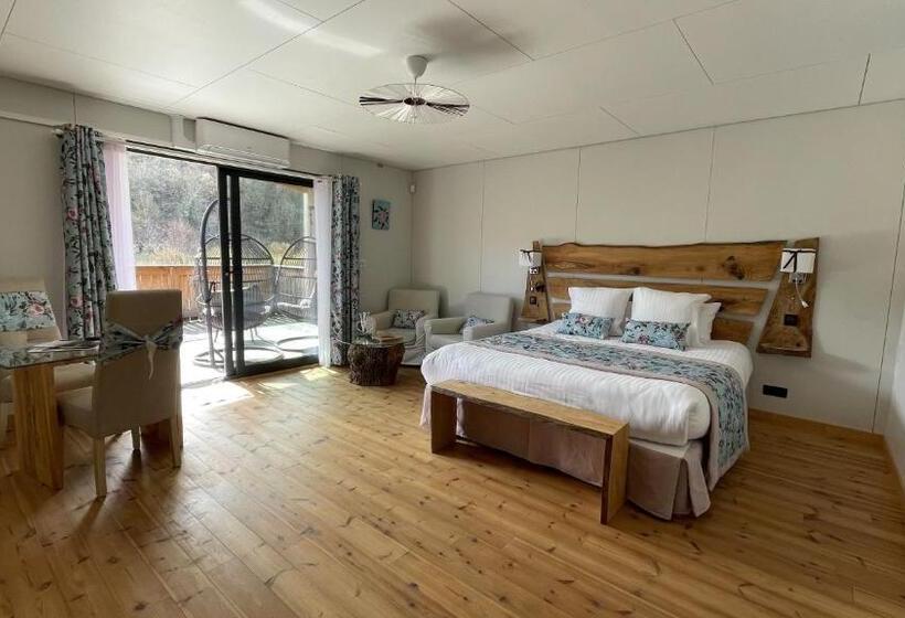 Люкс Повышенной Комфортности, Le Volcan Des Sens, Chambres D Hotes De Luxe Et Spa