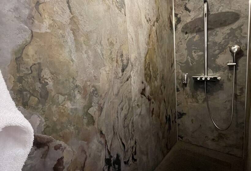 Люкс Повышенной Комфортности, Le Volcan Des Sens, Chambres D Hotes De Luxe Et Spa