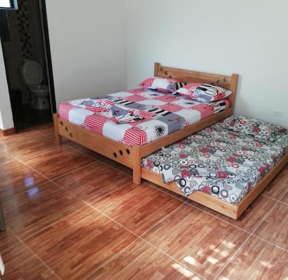 اتاق استاندارد سه نفره, Centro Vacacional Los Pijaos