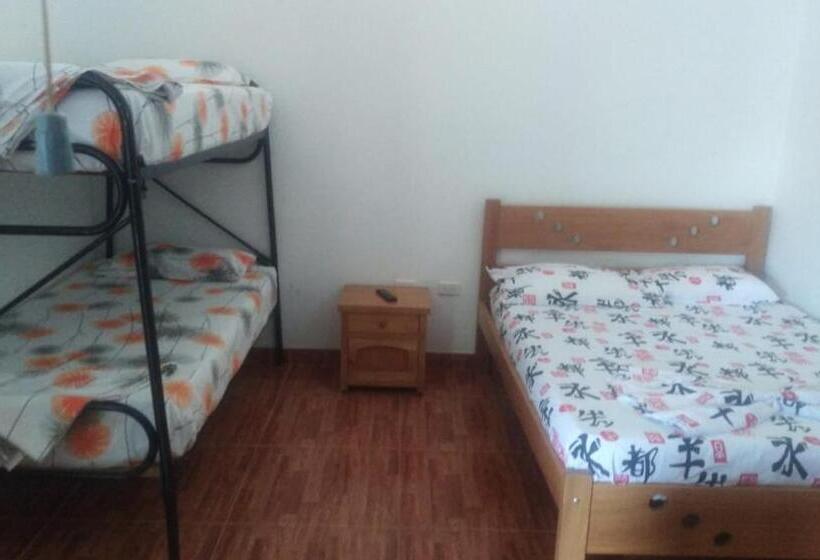 اتاق استاندارد چهار تخته, Centro Vacacional Los Pijaos