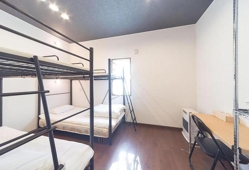 Четырехместный Номер Economy, Guesthouse Nibutani Yanto