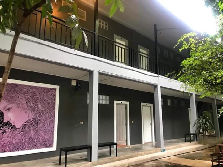 Трехместный Номер Стандарт с Балконом, บ้านพระจันทร์ รีสอร์ท
