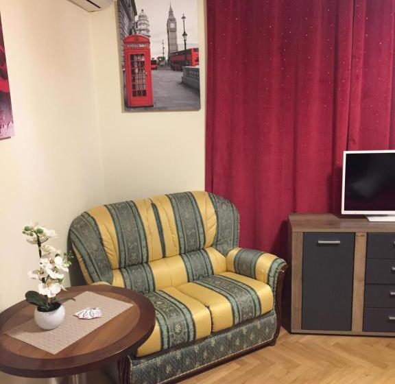 Номер Deluxe, Restaurant Hesch