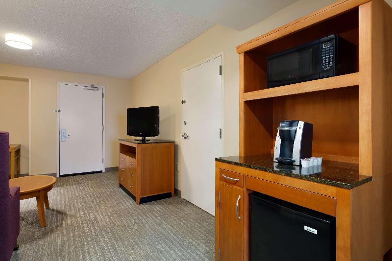 스위트 킹사이즈 침대, Hilton Garden Inn Fredericksburg