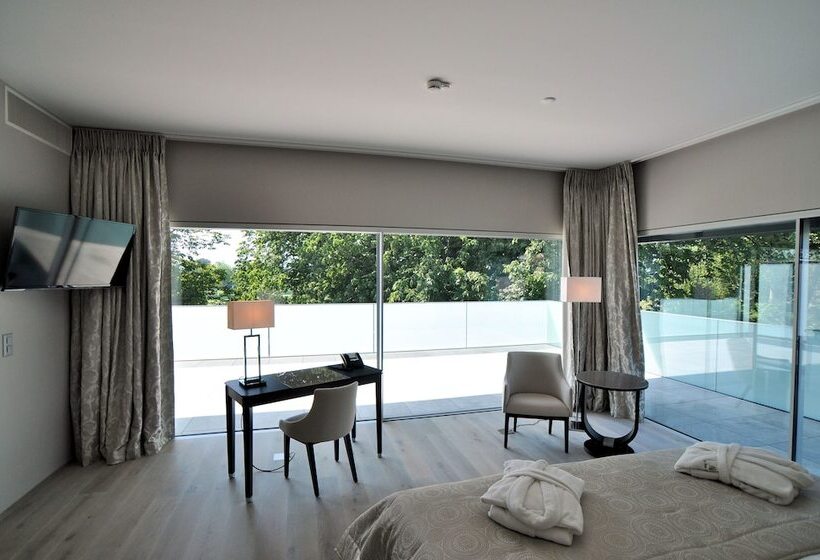 デラックスルーム, Hostellerie Le Petit Manoir