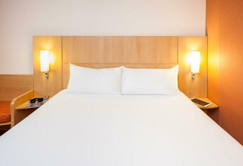 Семейный Номер, Ibis Madrid Alcobendas