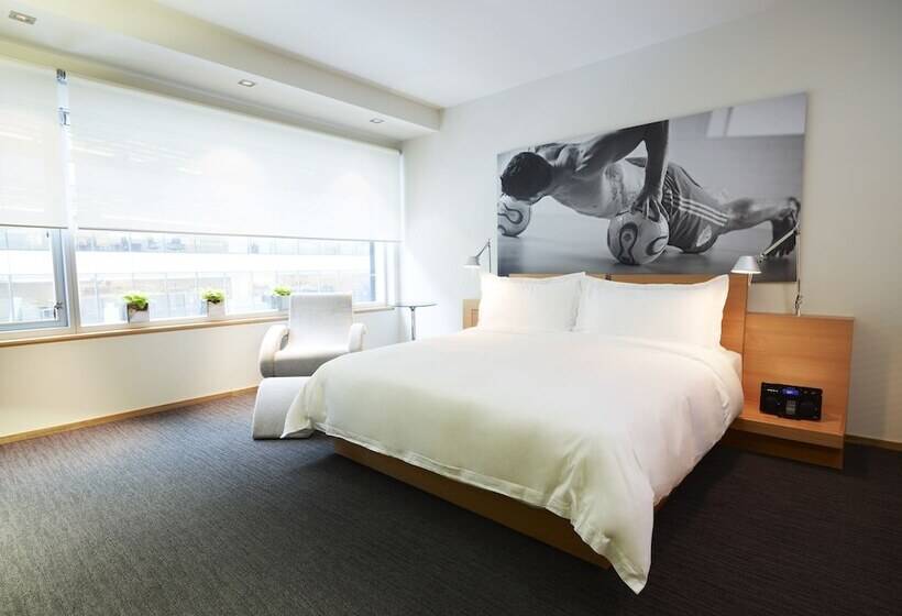 スイート, Le Germain Hotel Maple Leaf Square
