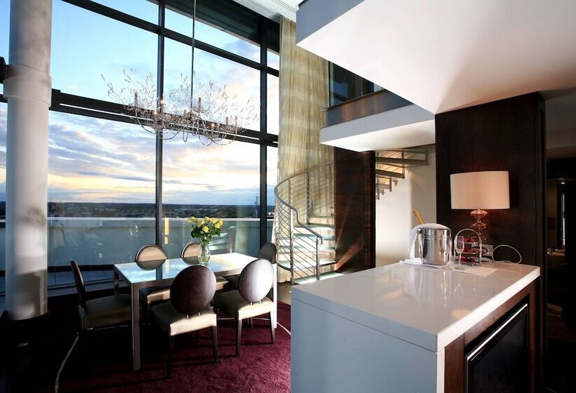 سوئیت پرزیدنت, Sheraton Athlone