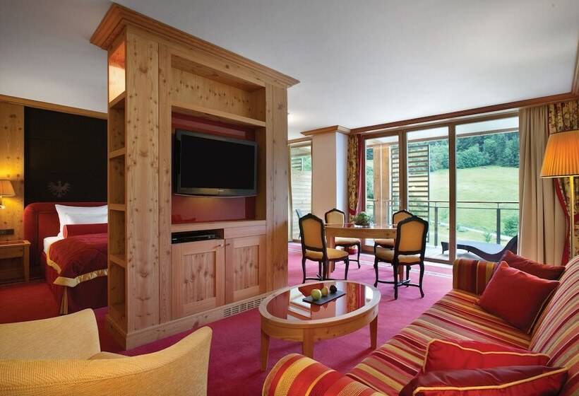 디럭스 주니어 스위트, Kempinski Hotel Das Tirol