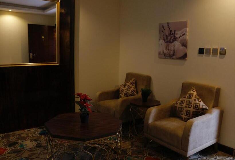 Номер Deluxe Кровать Кинг, Central Park Hotel Bisha