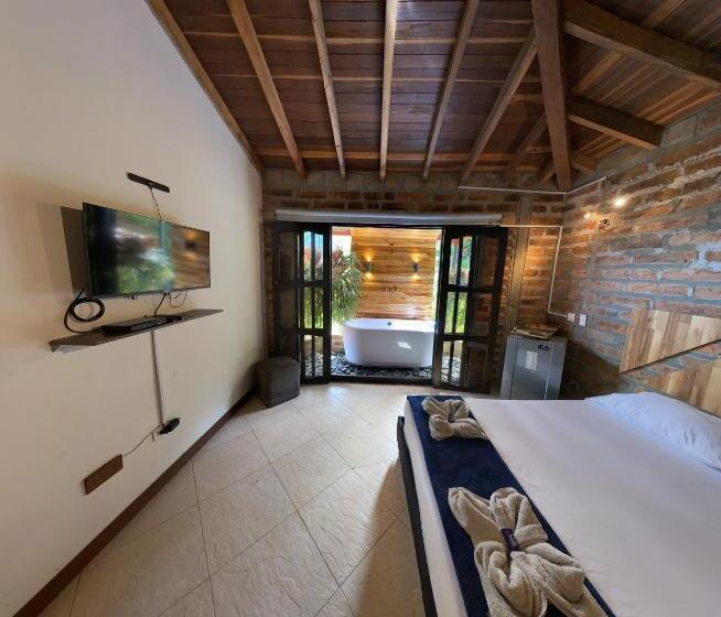 스탠다드 자쿠지 룸, Finca Hotel Tierra Verde