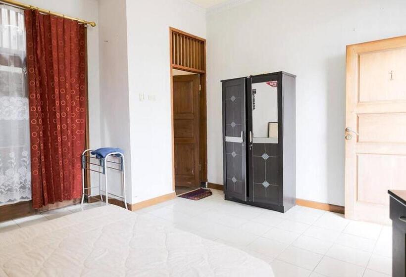 Номер Economy, Rumah Pahoman Syariah Mitra Reddoorz