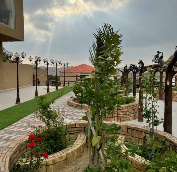 Студио Стандарт Вид на Сад, Revera Resort