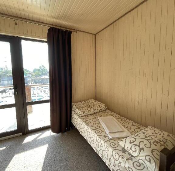 Номер Стандарт Трехместный, Villa Marina