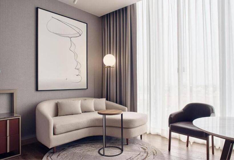 اتاق دلوکس با تخت کینگ و چشم‌انداز شهر, Jw Marriott Hotel Guadalajara