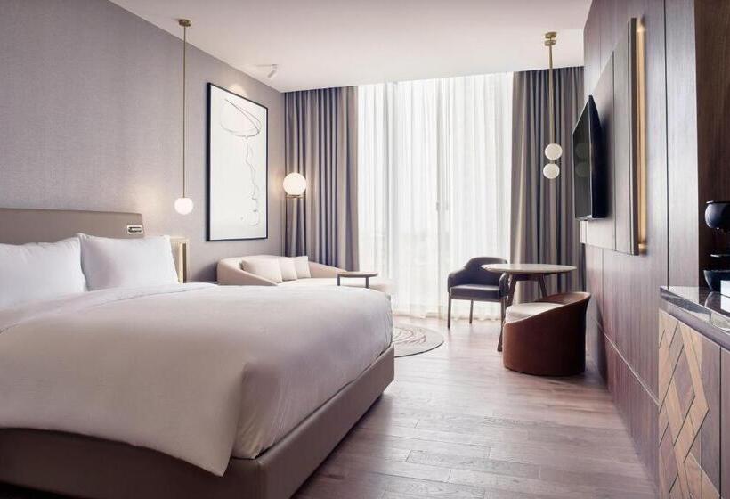 اتاق دلوکس با تخت کینگ و چشم‌انداز شهر, Jw Marriott Hotel Guadalajara
