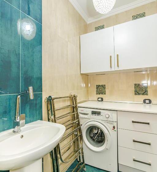 آپارتمان 1 خوابه با چشم‌انداز دریا, Baku Avangard Apartment