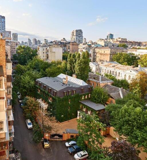 سوییت لوکس, Kador Home Hotel Downtown