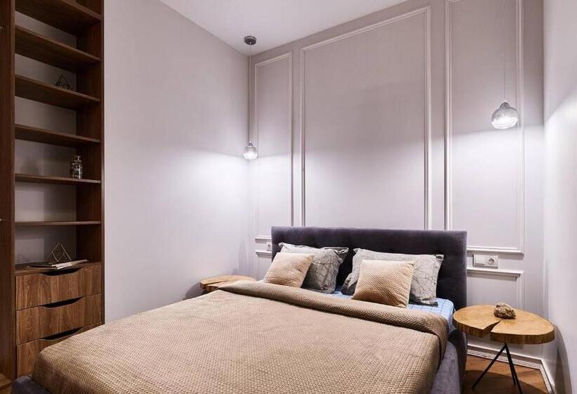 سوییت, Kador Home Hotel Downtown