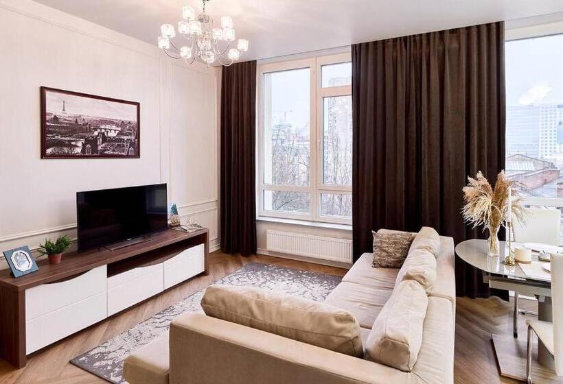 سوییت, Kador Home Hotel Downtown