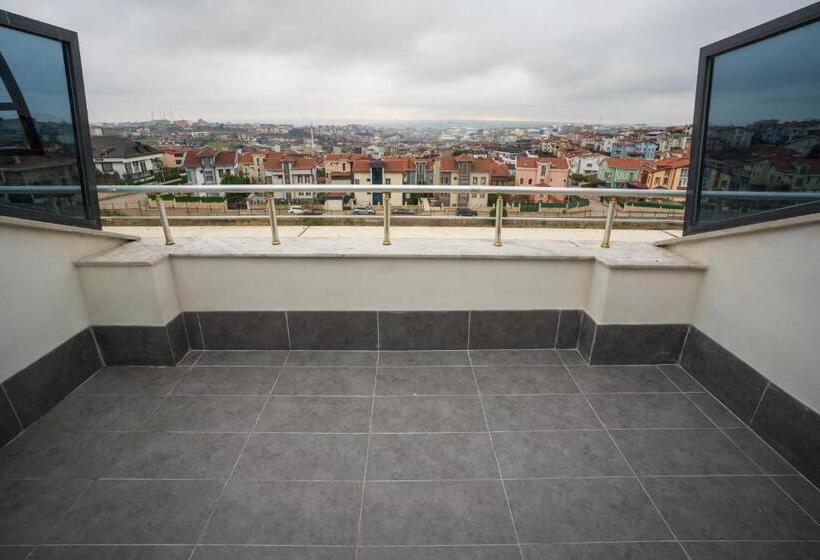 Standard Triple Room with Terrace, Express Plus