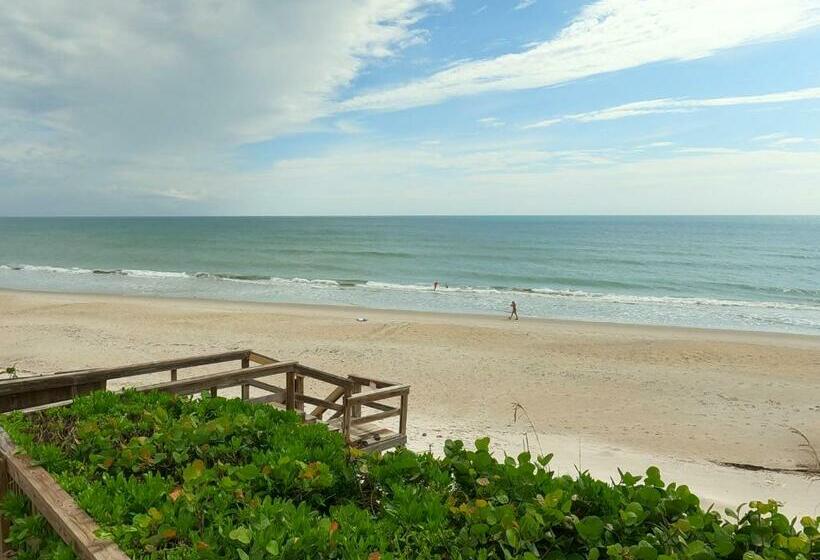 Люкс, Melbourne Beach Resort