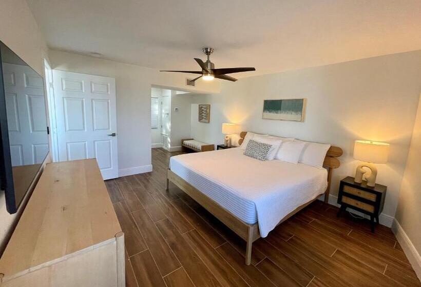Люкс 2 Спальни, Melbourne Beach Resort