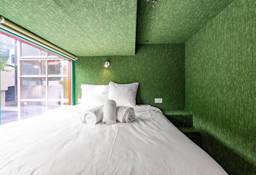 اتاق استاندارد با سرویس بهداشتی مشترک, Not Hotel Rotterdam