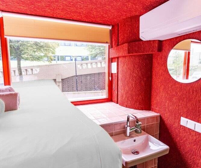 اتاق استاندارد با سرویس بهداشتی مشترک, Not Hotel Rotterdam