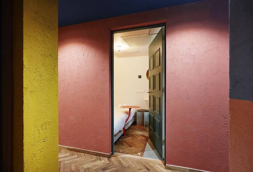 اتاق عادی, Not Hotel Rotterdam