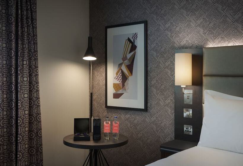 اتاق اجرایی, Leonardo Hotel Chester