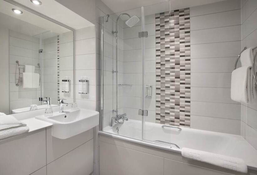 اتاق استاندارد, Leonardo Hotel Chester