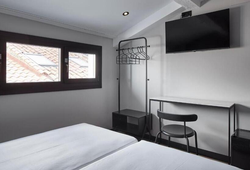 펜트하우스 룸, Hostal Espoz Y Mina