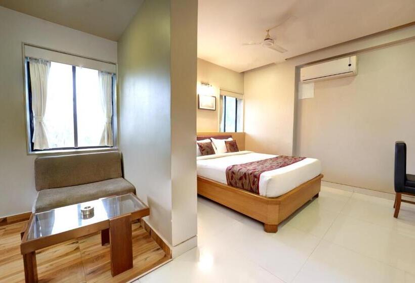 高级大房间, Prestige, Mangalore