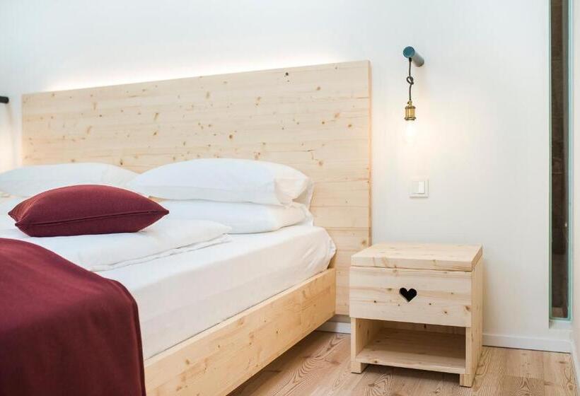 اتاق استاندارد, Zum Hirschen Boutique Hotel Val Di Non